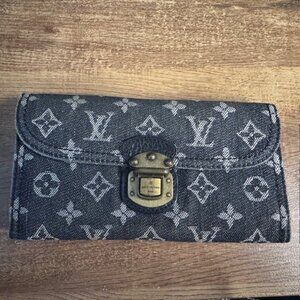 Louis Vuitton Monogram Denim Wallet with Gold Push Lock – Rare